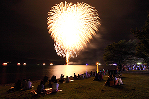 2015年十和田湖湖水まつり